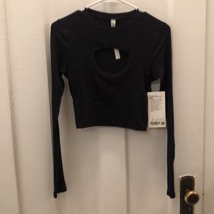 NWT Black lululemon Long Sleeve Crop Top
